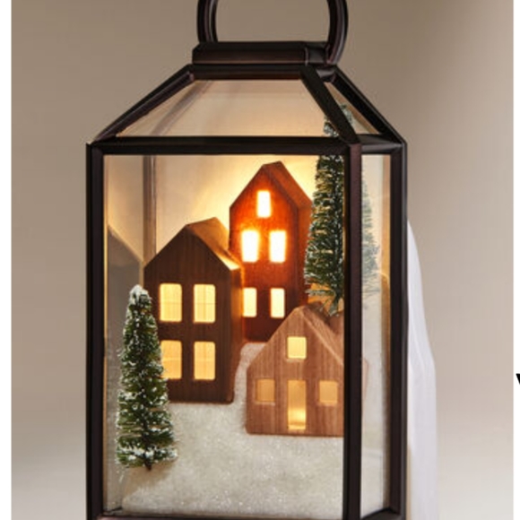 Bath & Body Works Other - Bath and Body Works Winter land Lantern Wallflower Plug in..Lights Up